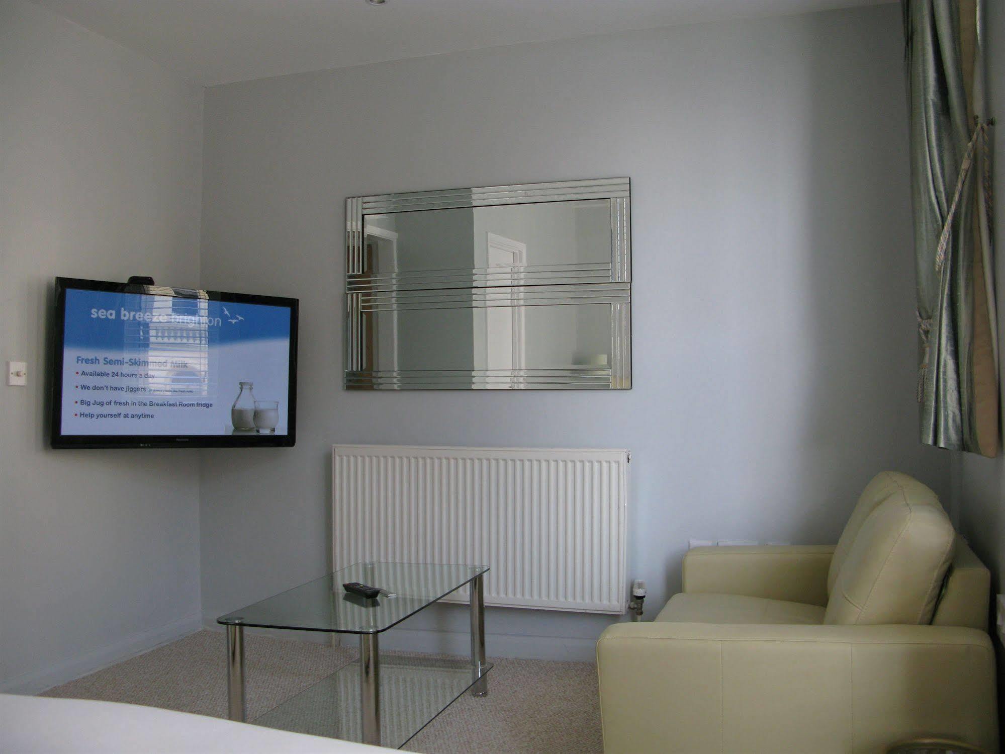 Oyo Lifestyle Hotel Sea Breeze Brighton Kültér fotó