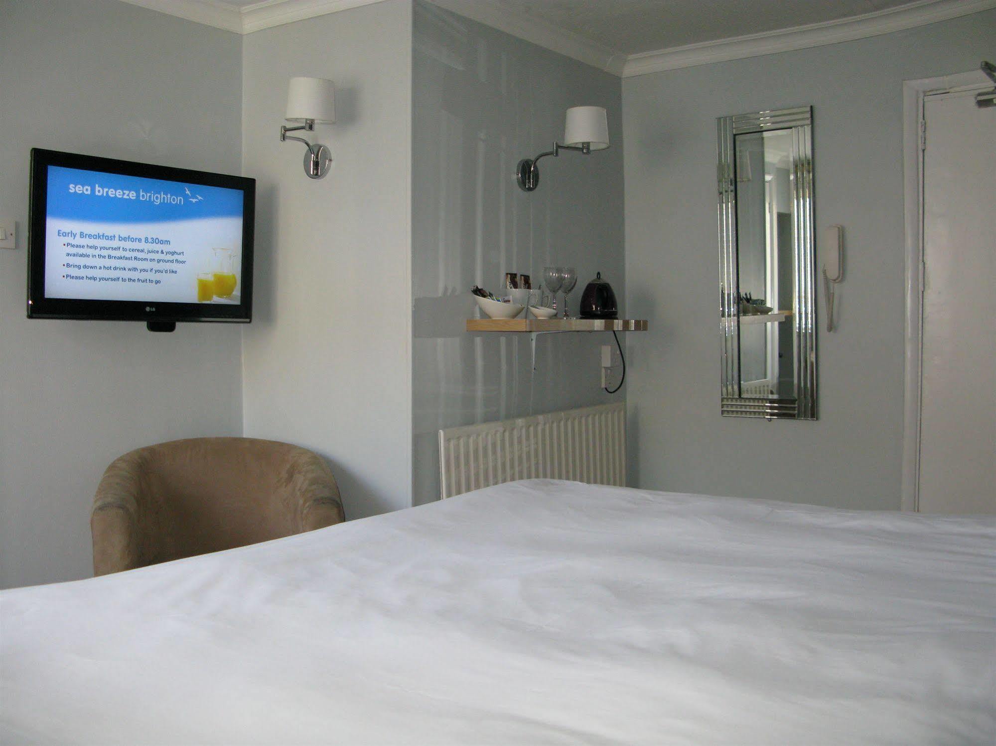 Oyo Lifestyle Hotel Sea Breeze Brighton Kültér fotó
