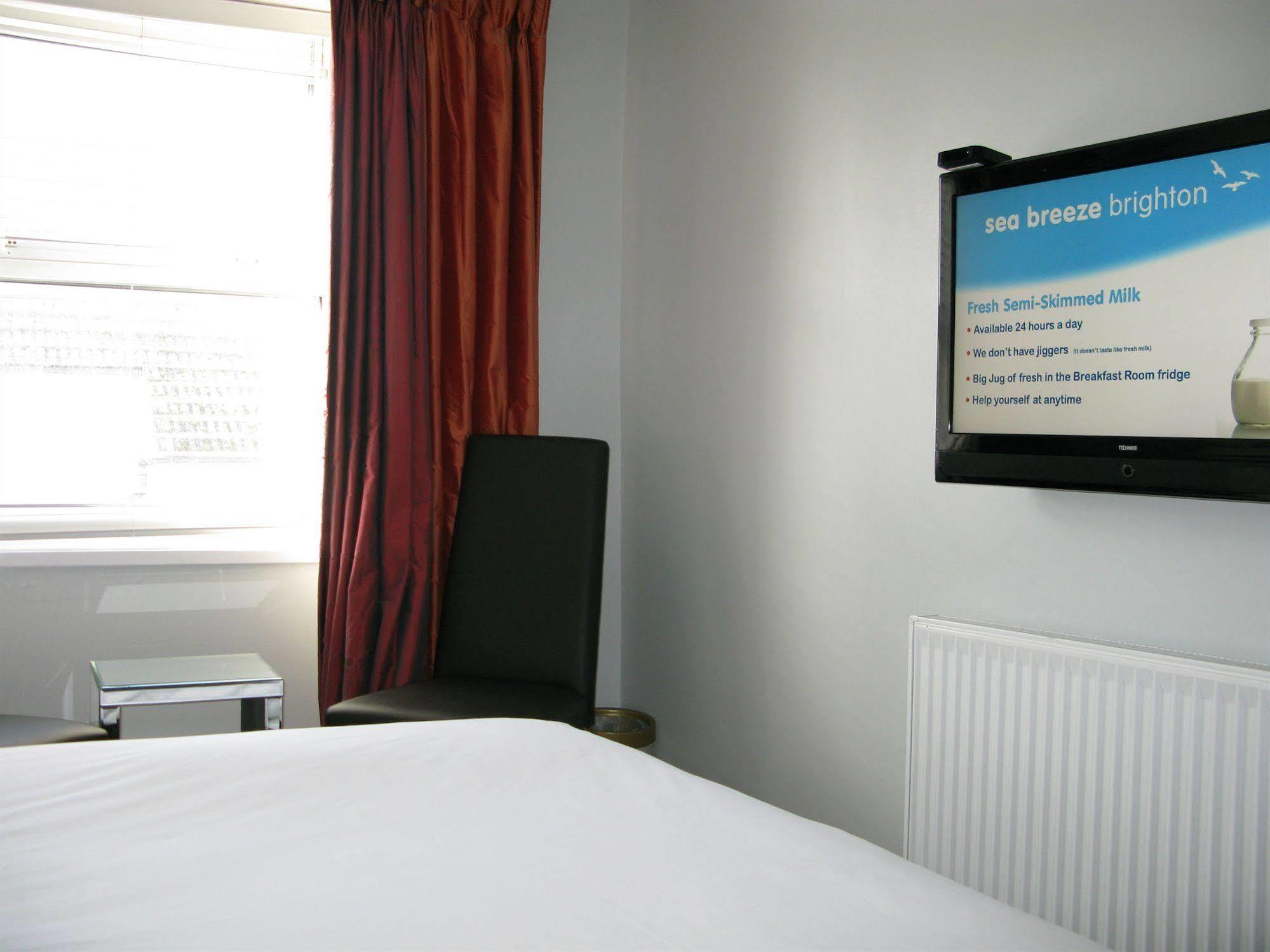 Oyo Lifestyle Hotel Sea Breeze Brighton Kültér fotó