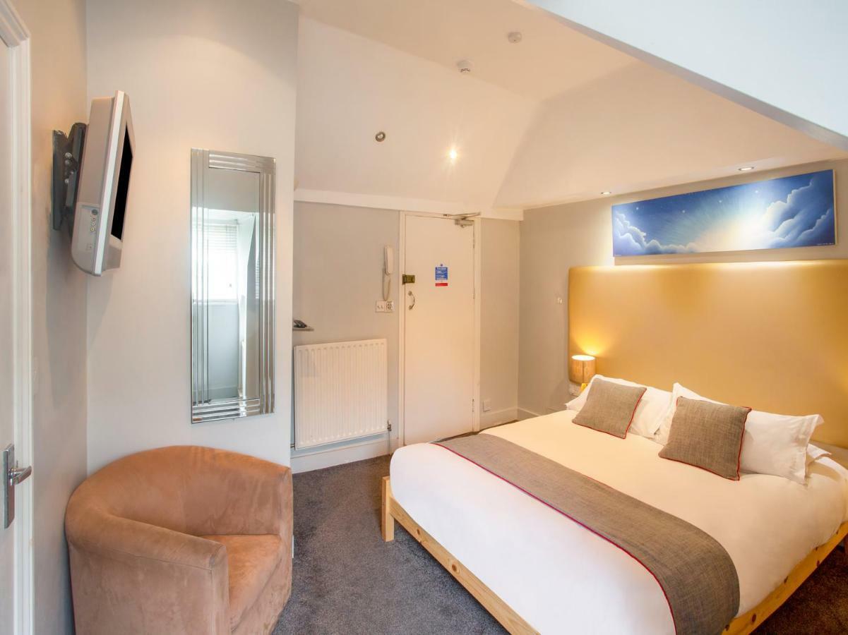 Oyo Lifestyle Hotel Sea Breeze Brighton Kültér fotó